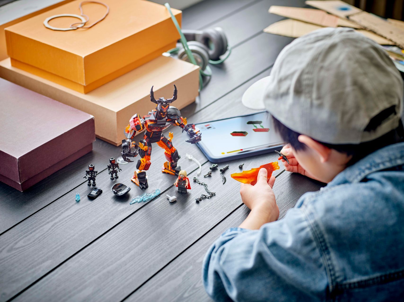 ليغو® ثور ضد الشخصية سيرتيور القابلة للبناء