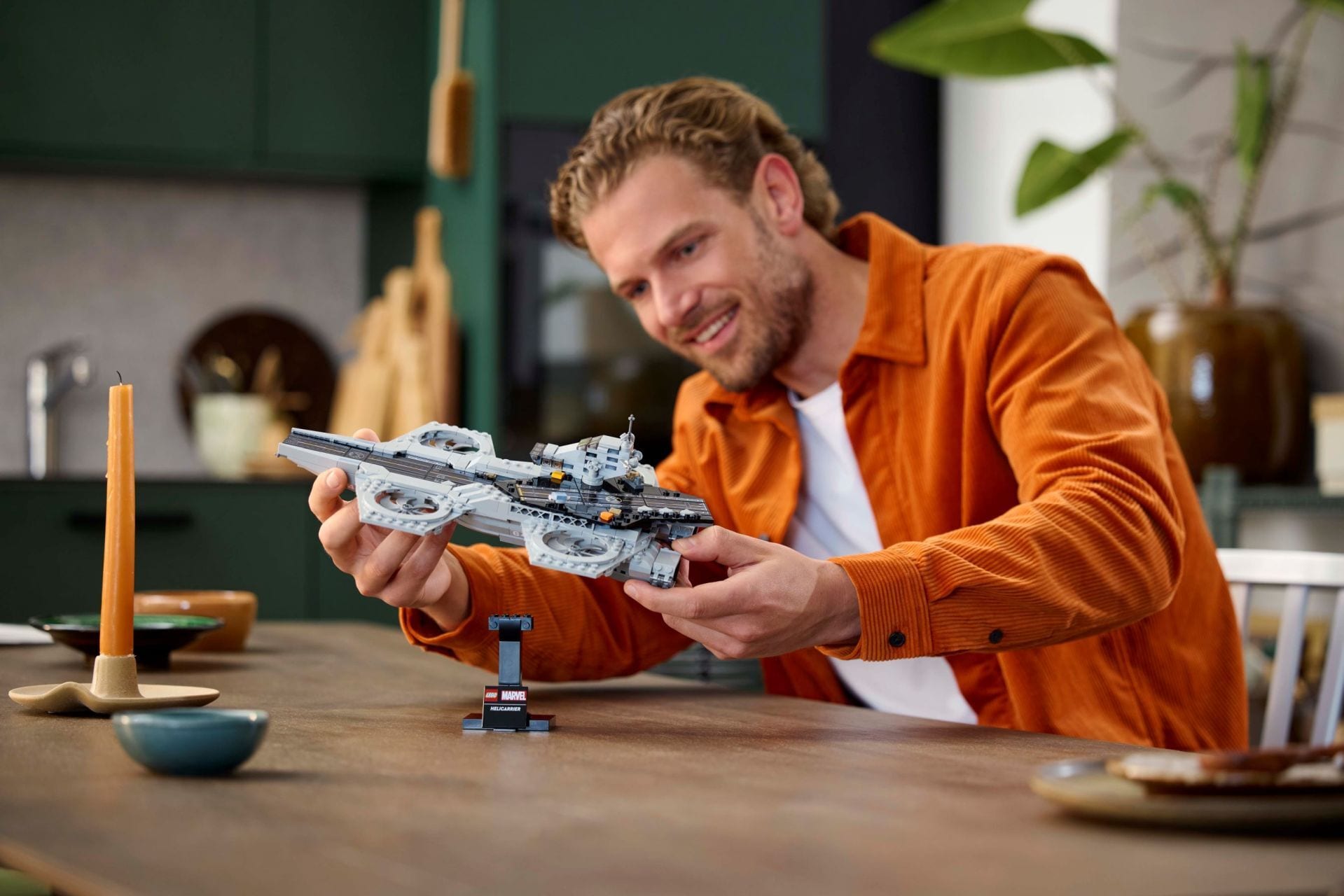 LEGO® The Avengers Helicarrier