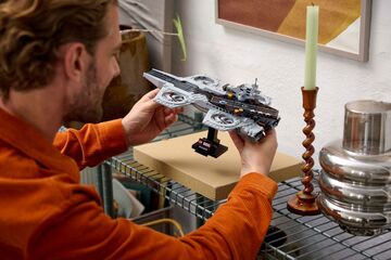 LEGO® The Avengers Helicarrier