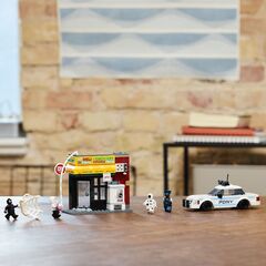 سبايدر فيرس: مايلز مورالز ضد سبوت من LEGO®