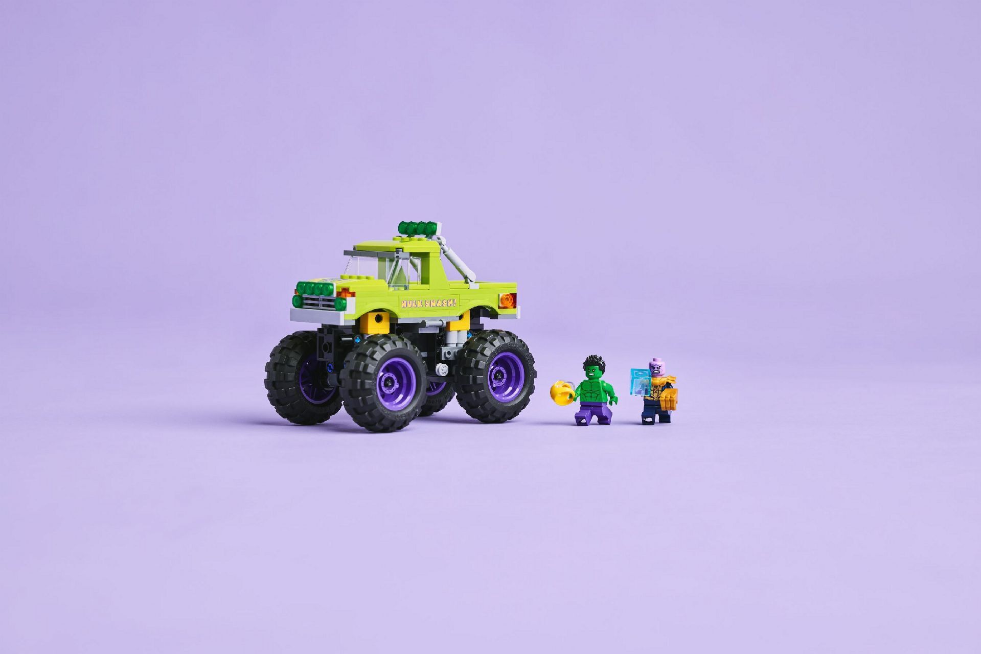 LEGO® The Hulk Truck vs. Thanos