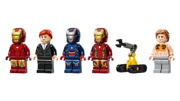 LEGO® Iron Man's Laboratory: Hall of Armor