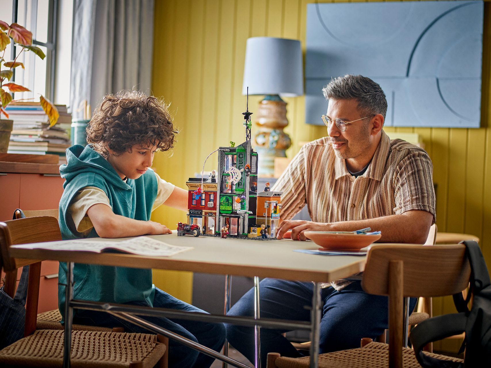 LEGO® Spider-Man vs. Oscorp