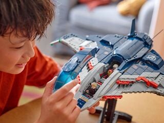 LEGO® Avengers: Age of Ultron Quinjet