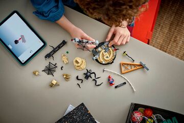 LEGO® Epic Battle: Spider-Man vs. Sandman