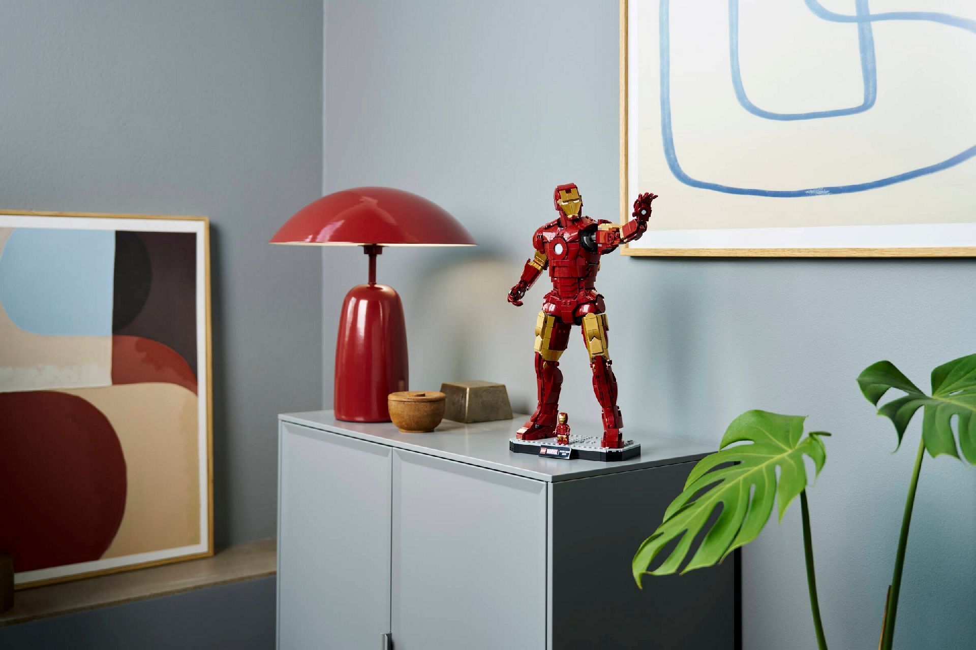 LEGO® Iron Man Mark 3 Collectors' Edition