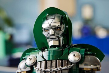 LEGO® Doctor Doom Bust
