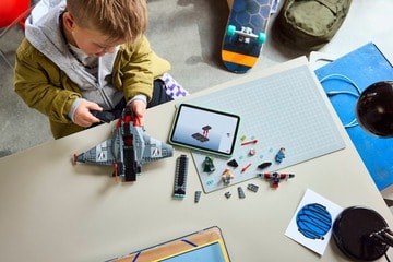 LEGO® Avengers: Doomsday Quinjet