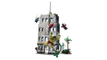 LEGO® Spider-Man vs. Hulk Epic Clash