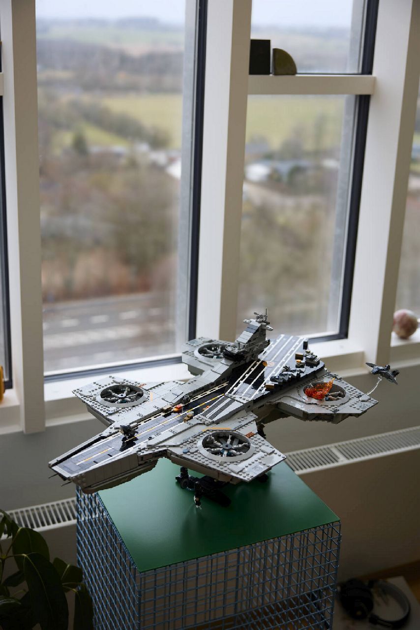 LEGO® S.H.I.E.L.D. Helicarrier
