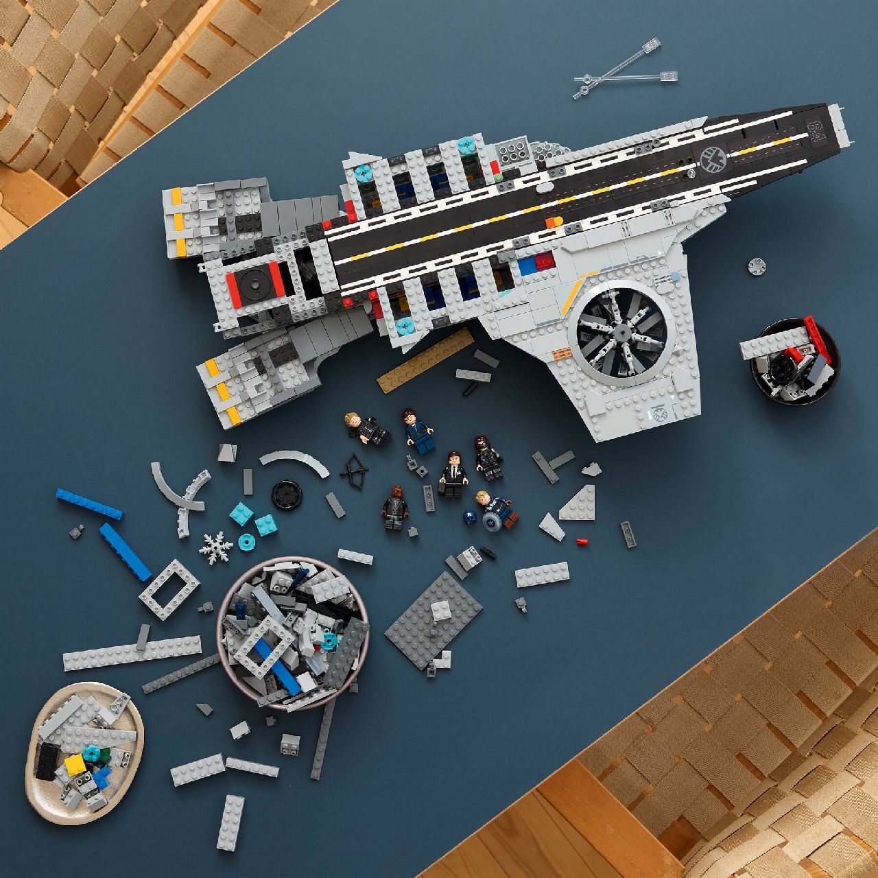 LEGO® S.H.I.E.L.D. Helicarrier