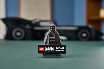 LEGO® Batman Returns™ Batmobile™