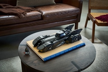 LEGO® Batman Returns™ Batmobile™