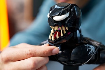 LEGO® Venom Bust