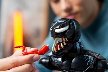 LEGO® Venom Bust