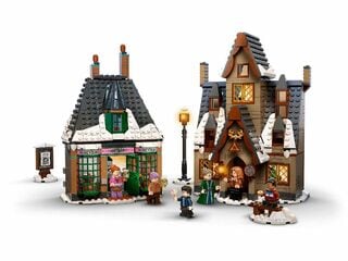 LEGO® Hogsmeade™ Village Visit