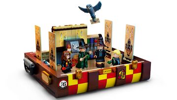 LEGO® Hogwarts™ Magical Trunk