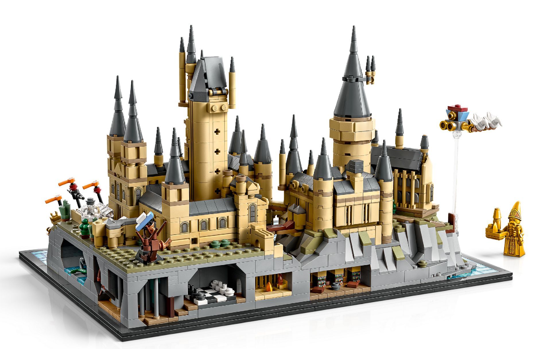 LEGO® Hogwarts™ Castle and Grounds