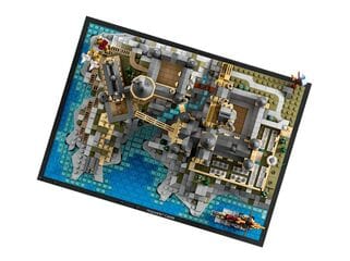 LEGO® Hogwarts™ Castle and Grounds