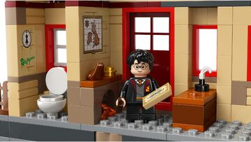 LEGO® Hogwarts Express™ & Hogsmeade™ Station