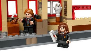 LEGO® Hogwarts Express™ & Hogsmeade™ Station
