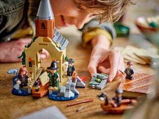 LEGO® Hogwarts™ Castle Boathouse