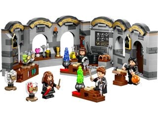 LEGO® Hogwarts™ Castle: Potions Class