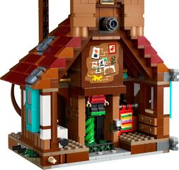 LEGO® The Burrow – Collectors' Edition