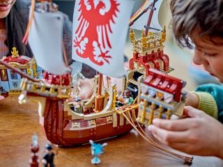 LEGO® Triwizard Tournament: The Arrival