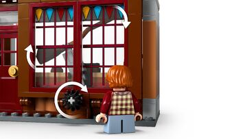 LEGO® Quality Quidditch™ Supplies & Ice Cream Parlour