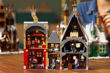 LEGO® Hogsmeade™ Village – Collectors' Edition