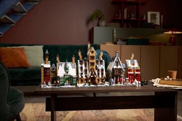 LEGO® Hogsmeade™ Village – Collectors' Edition