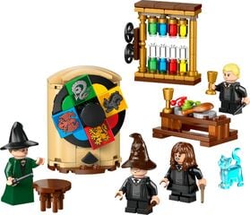 LEGO® Hogwarts™ Castle: Sorting Hat™ Ceremony