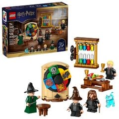 LEGO® Hogwarts™ Castle: Sorting Hat™ Ceremony