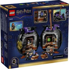 LEGO® Cauldron: Secret Potions Classroom