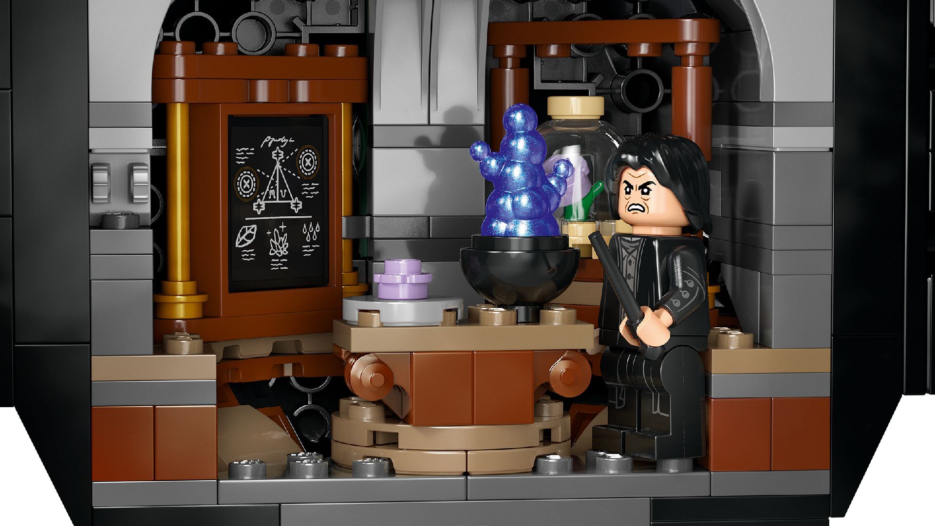 LEGO® Cauldron: Secret Potions Classroom