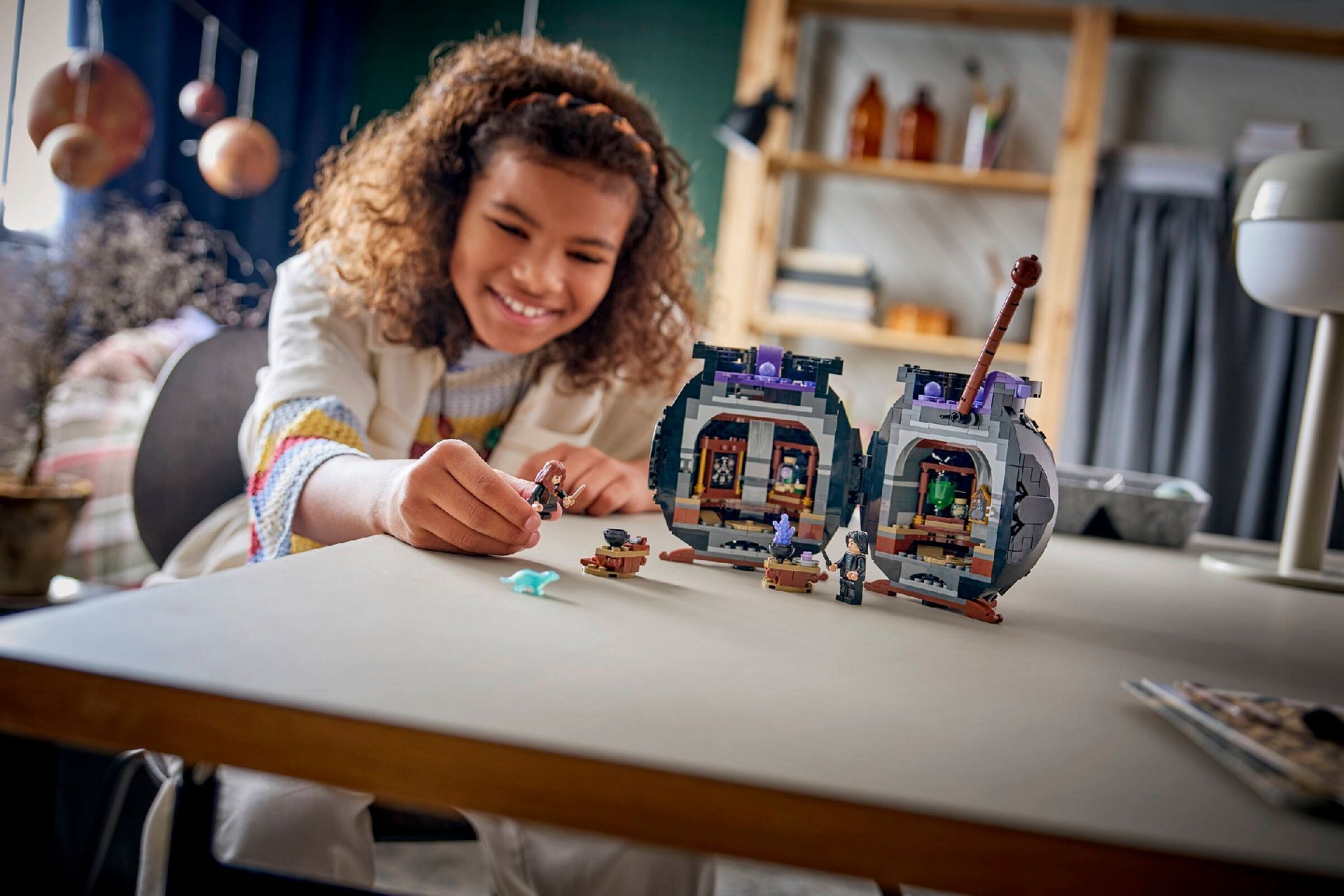 LEGO® Cauldron: Secret Potions Classroom