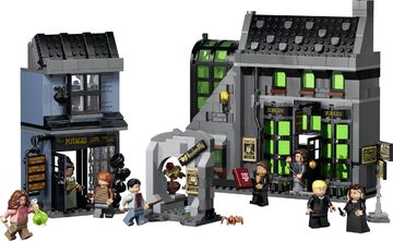 LEGO® Knockturn Alley™ Wizarding Shops