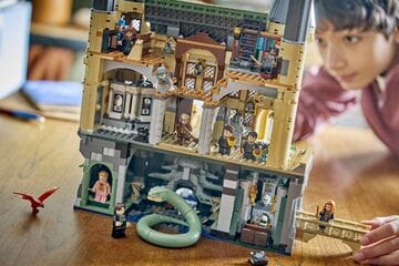 LEGO® Hogwarts™ Castle: East Wing