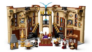 LEGO® Book Nook: Dumbledore's Office