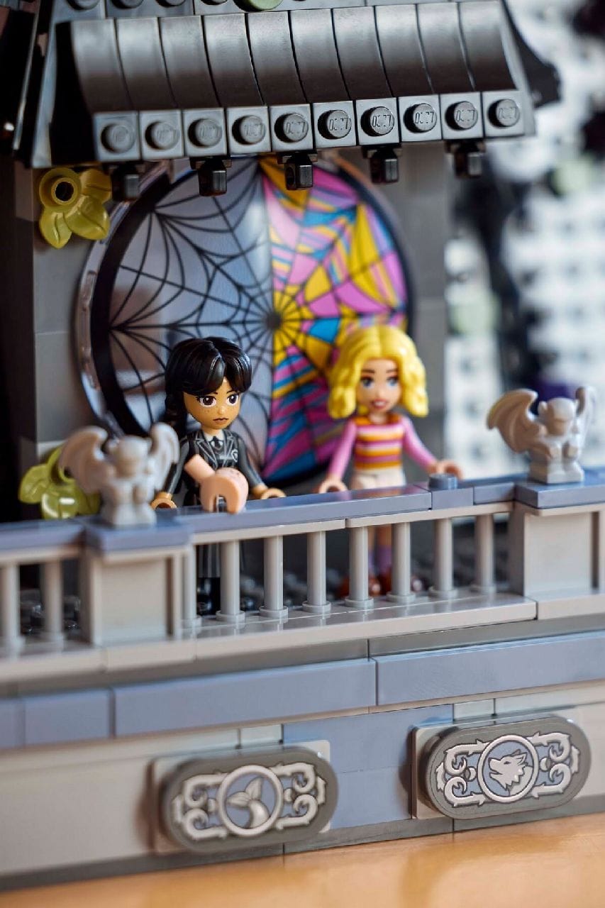 LEGO® Wednesday & Enid's Dorm Room