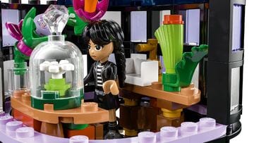 LEGO® Black Dahlia Flower