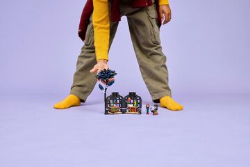 LEGO® Black Dahlia Flower