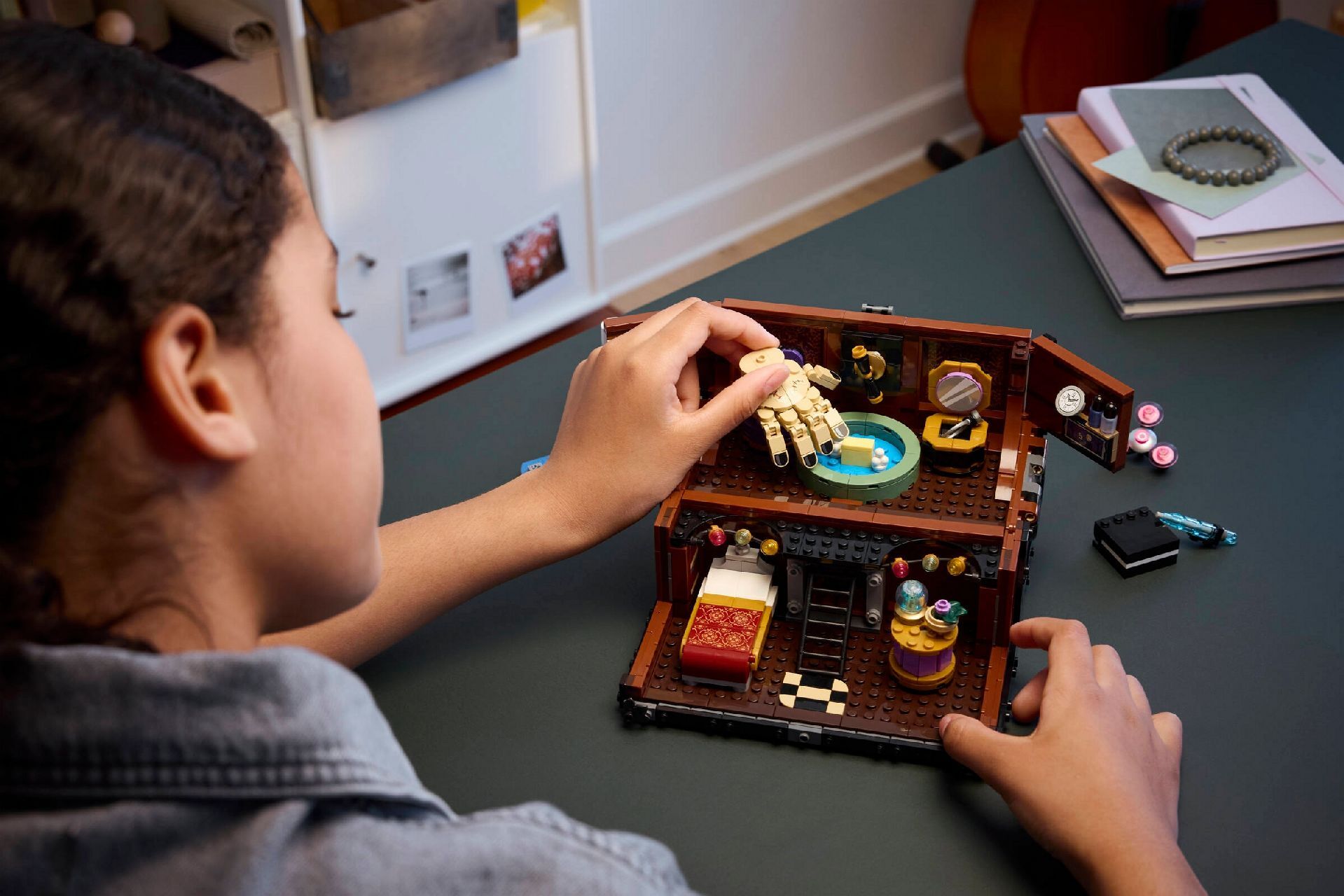 LEGO® Thing's Apartment