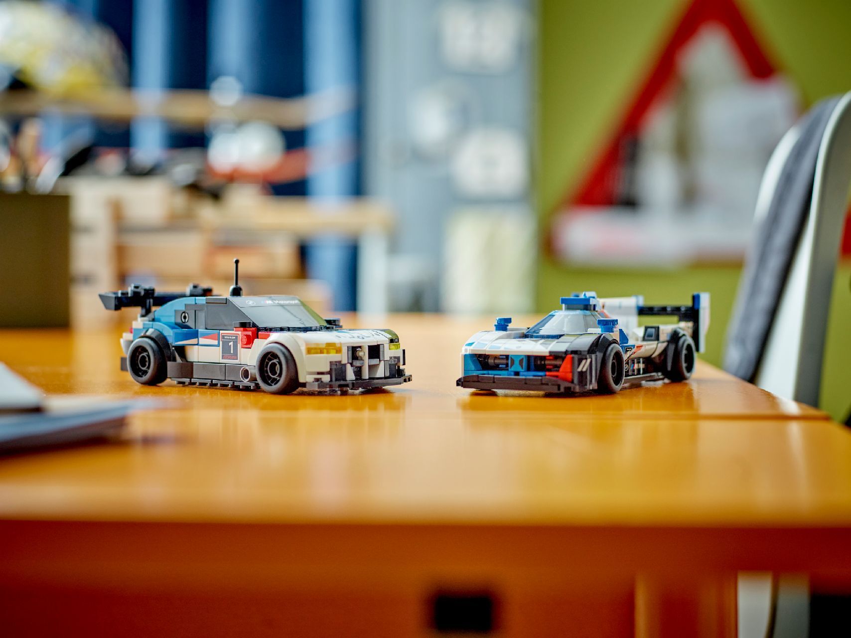 LEGO® BMW M4 GT3 & BMW M Hybrid V8 Race Cars