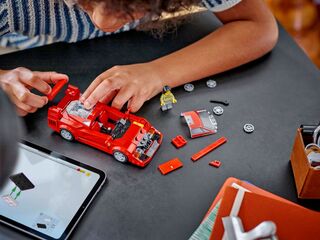 LEGO® Ferrari F40 Supercar