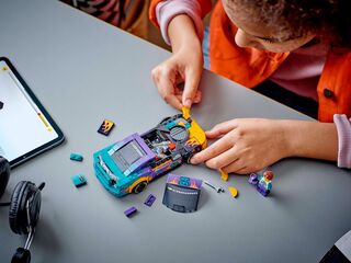 LEGO® NASCAR® Next Gen Chevrolet Camaro ZL1