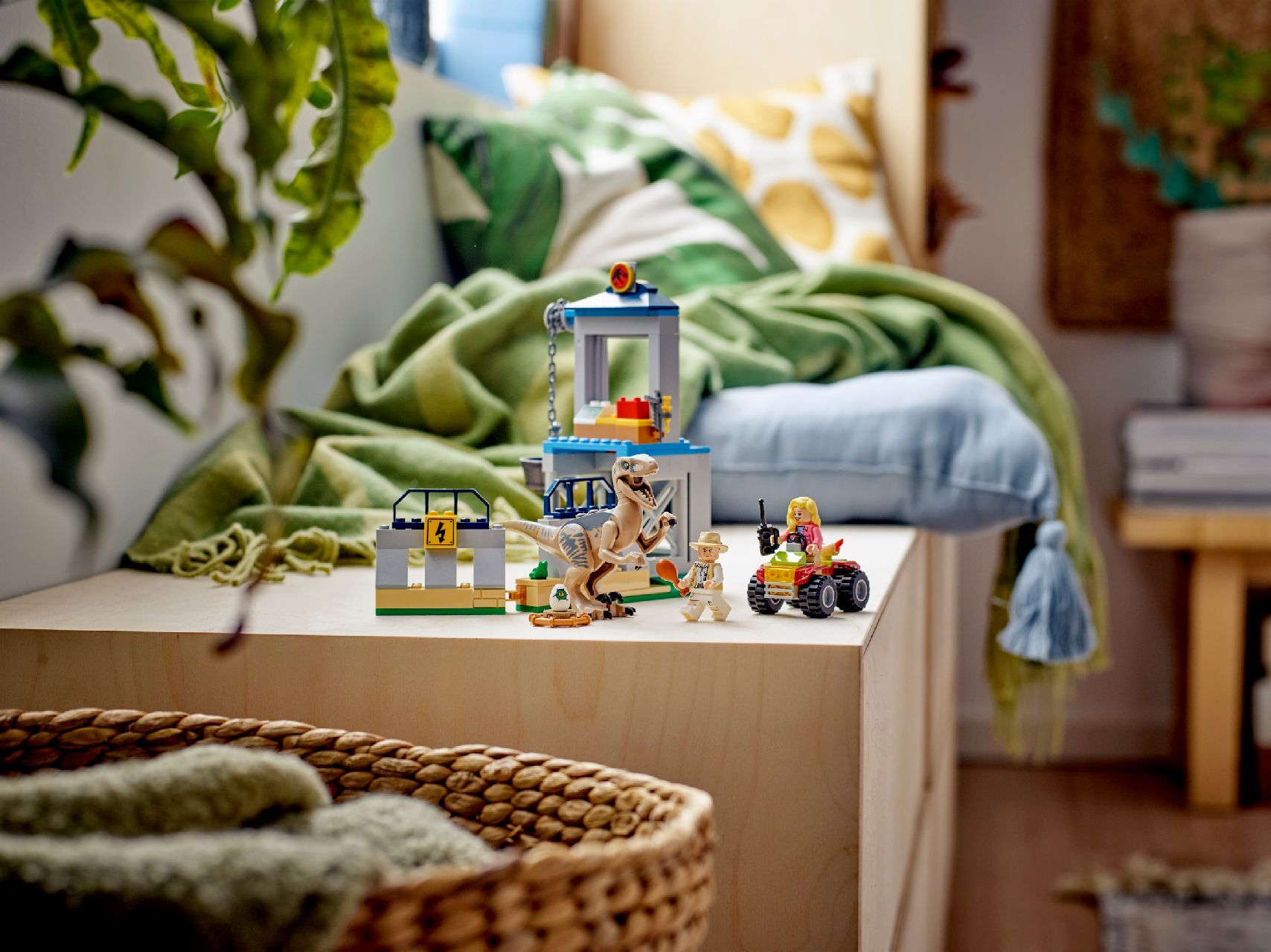 LEGO® Velociraptor Escape