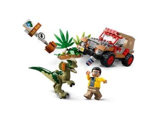 LEGO® Dilophosaurus Ambush