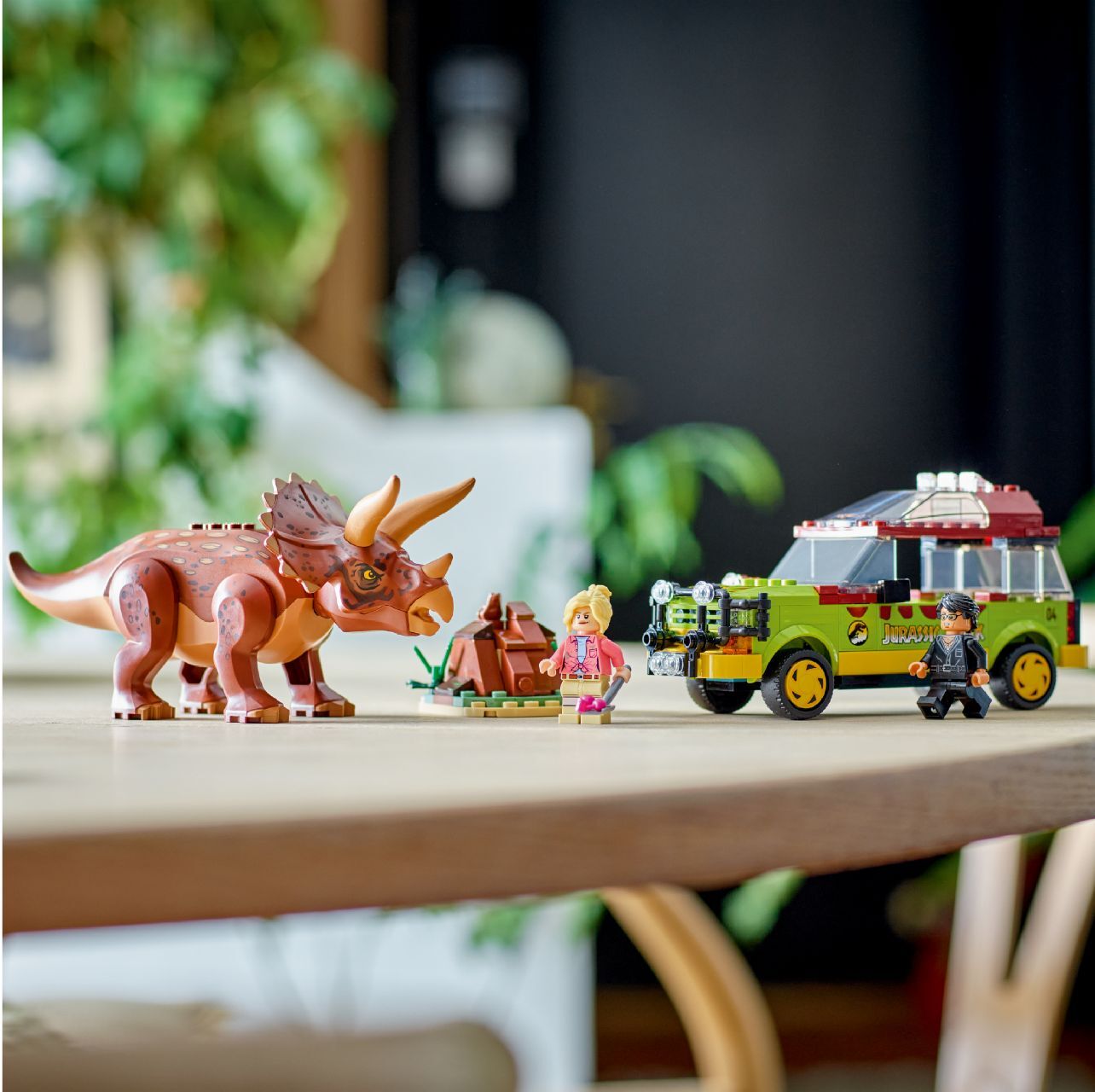 LEGO® Triceratops Research